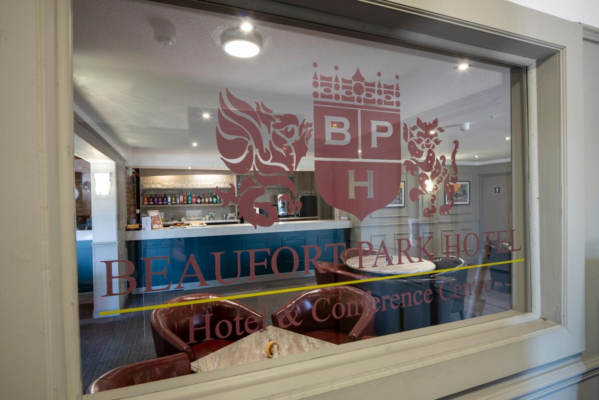 Beaufort Park Hotel Mold